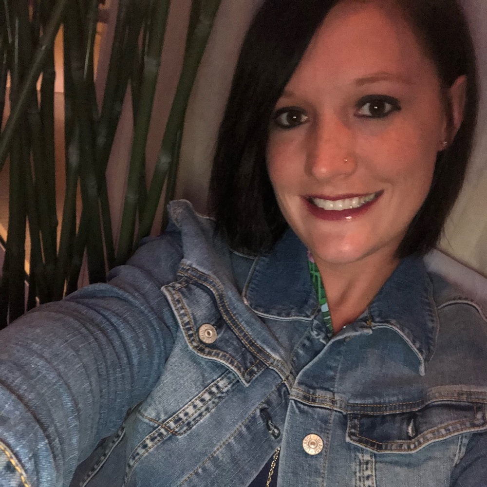 Meet your Posher, Kimberly